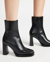 Freya Black Leather - Sm Rebooted