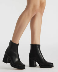 Maxie Black Leather - Sm Rebooted