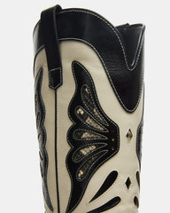 Kaz Black/White - Sm Rebooted