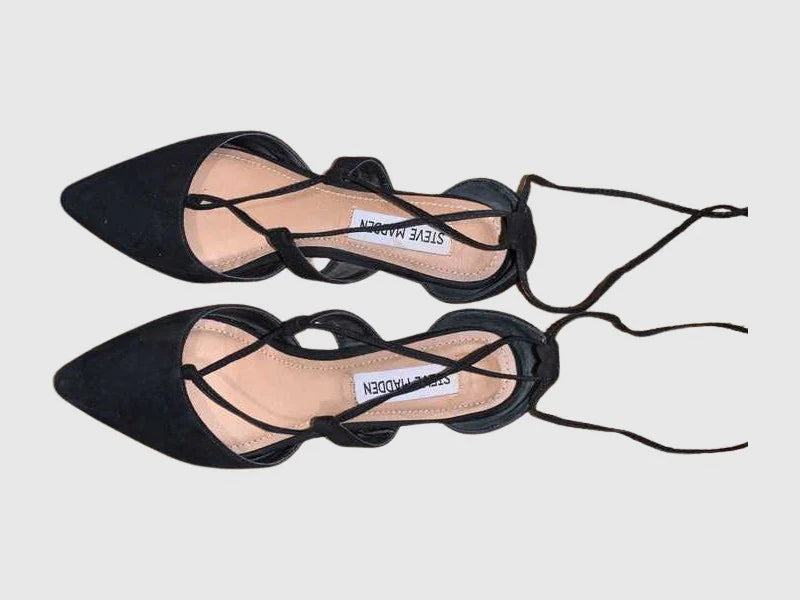 Britzi In Black - Sm Rebooted